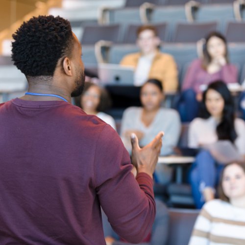 Professeur/e d'Université
